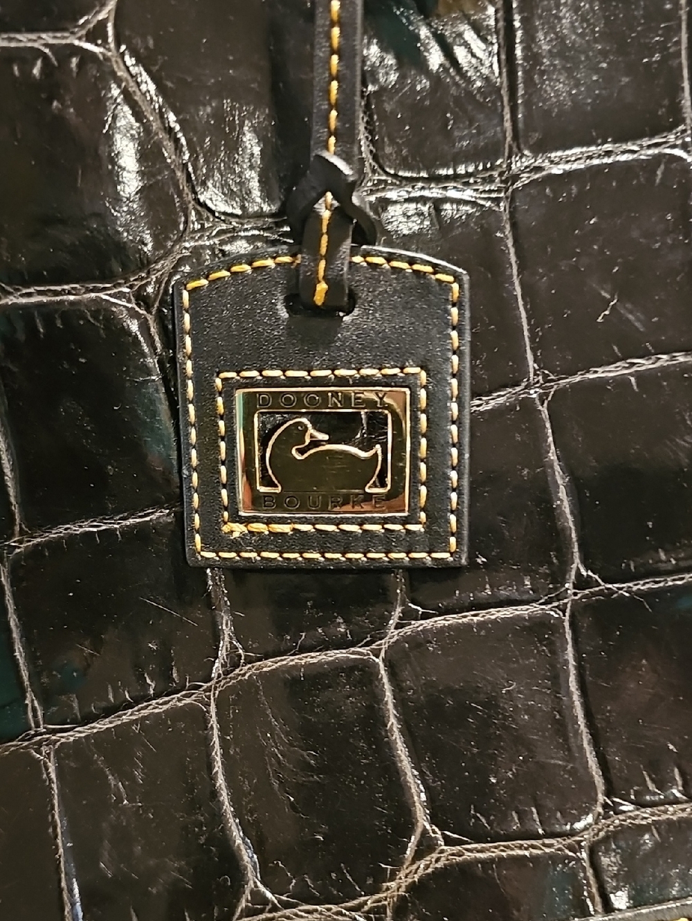 Dooney & Bourke Black Croc-Embossed Tote bag..very good condition - Picture 2 of 15